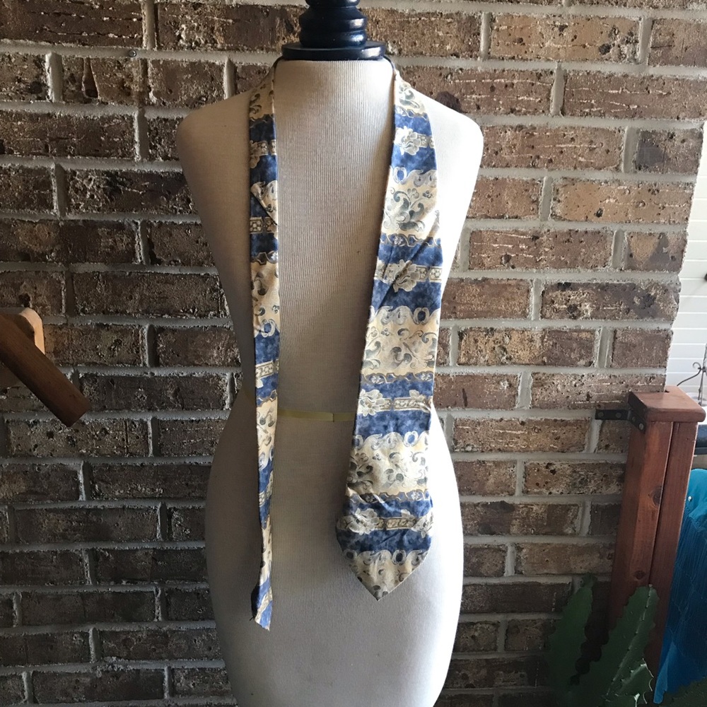 Vintage Bill Blass Tie